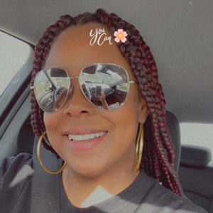 Meet your Posher, Desirae